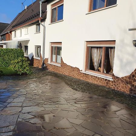 Ferienwohnung Gemütliches Fachwerk im Oberbergischen Wiehl Exterior foto